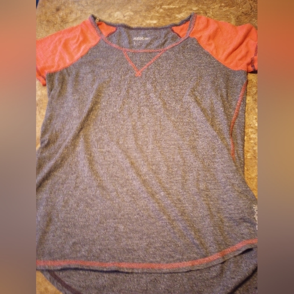 Reebok tee